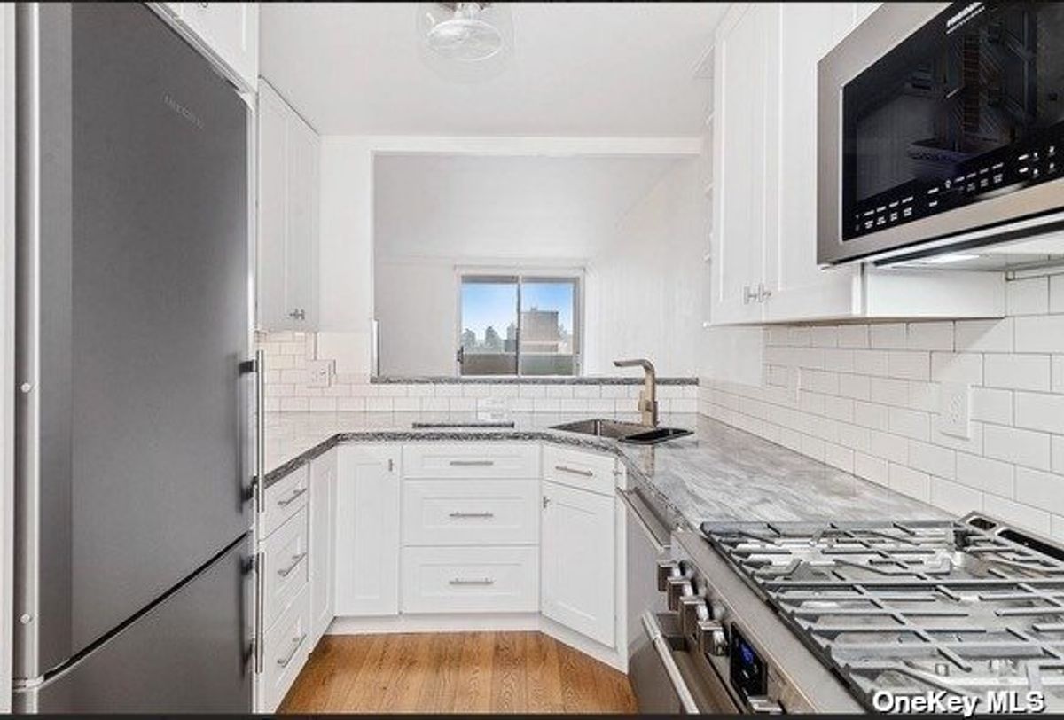 Photo for Columbus Park Tower - 100 WEST 94 STREET Cooperative in Upper West Side, Manhattan