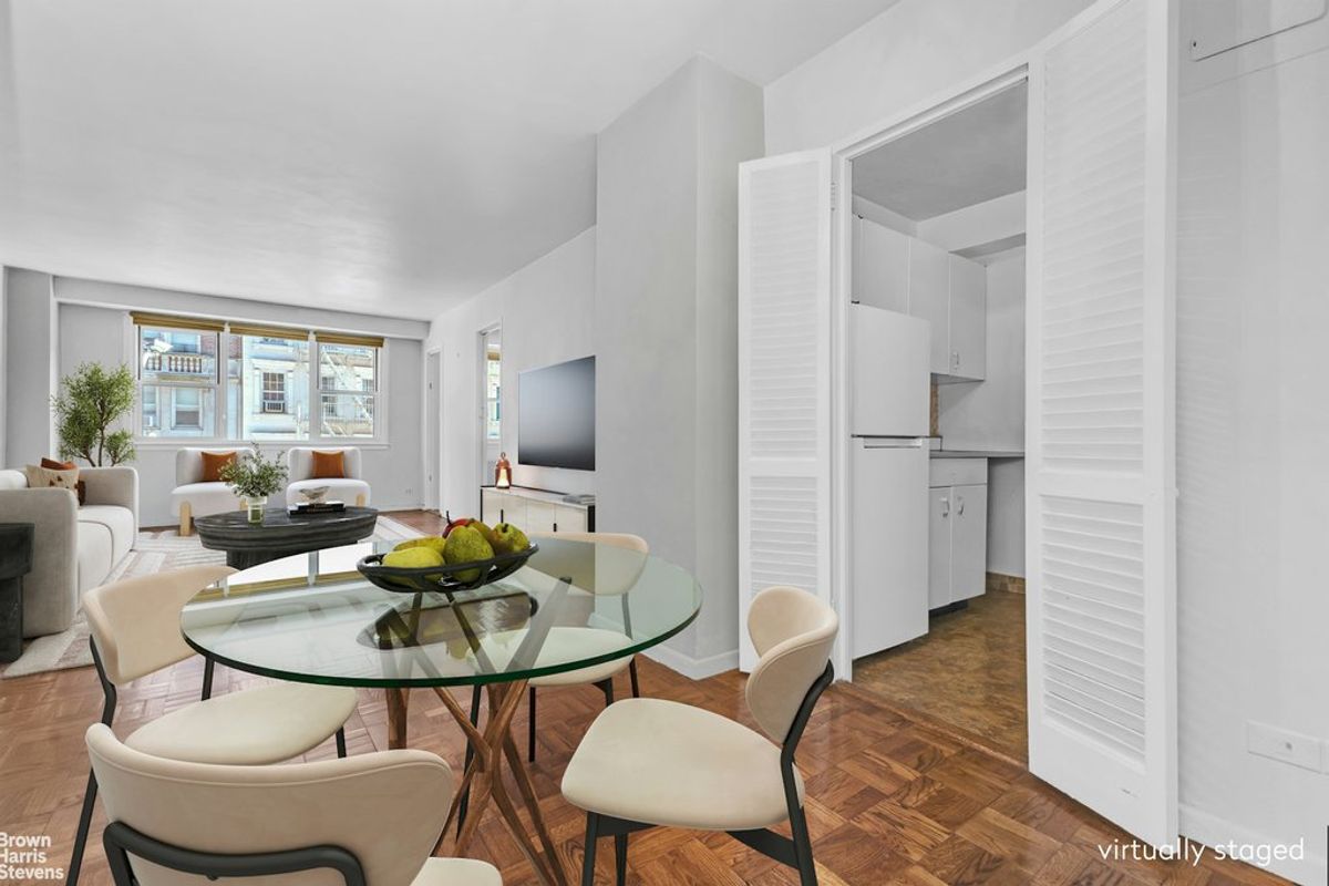 Photo for 123 East 75th Street - 123 East 75th Street Cooperative in Lenox Hill, Manhattan