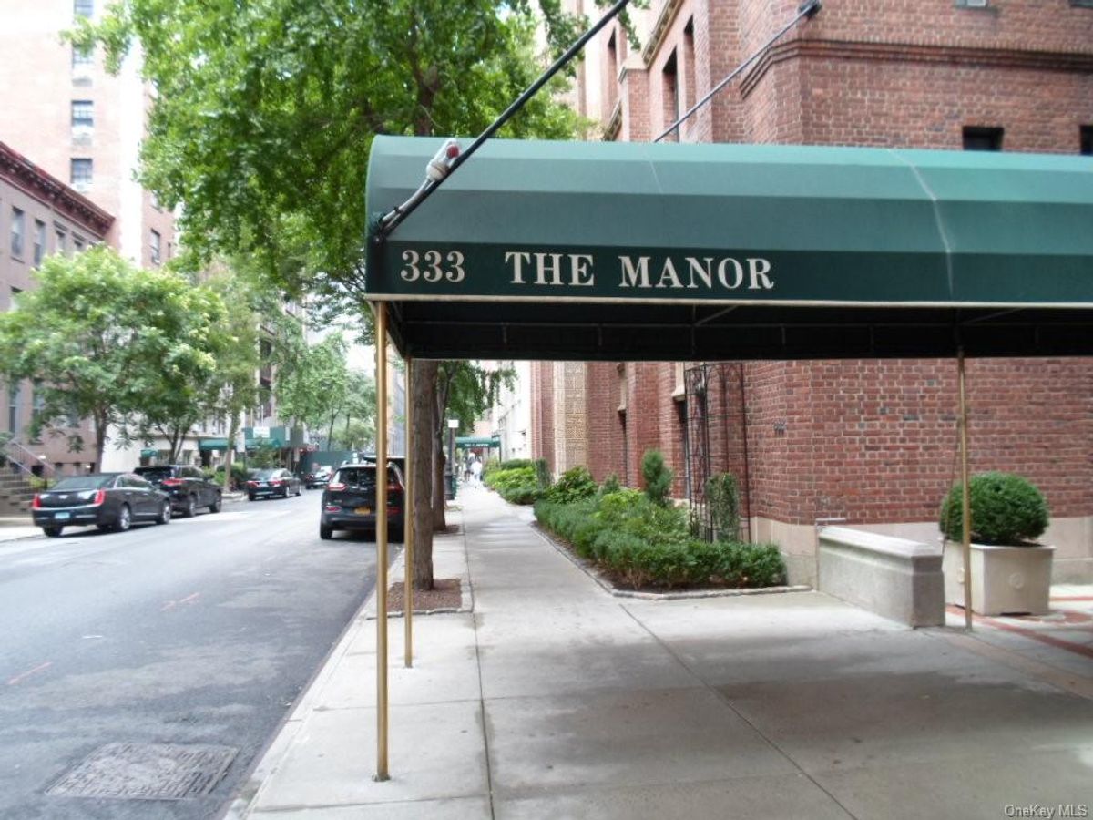 Photo for The Manor - 333 EAST 43 STREET Cooperative in Turtle Bay, Manhattan