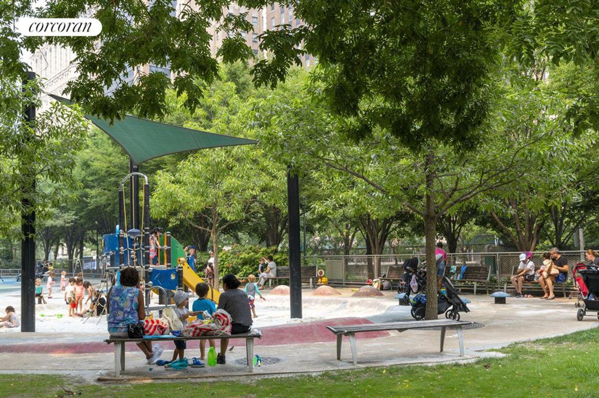 Photo for Battery Pointe - 300 RECTOR PLACE Condominium in Battery Park City, Manhattan