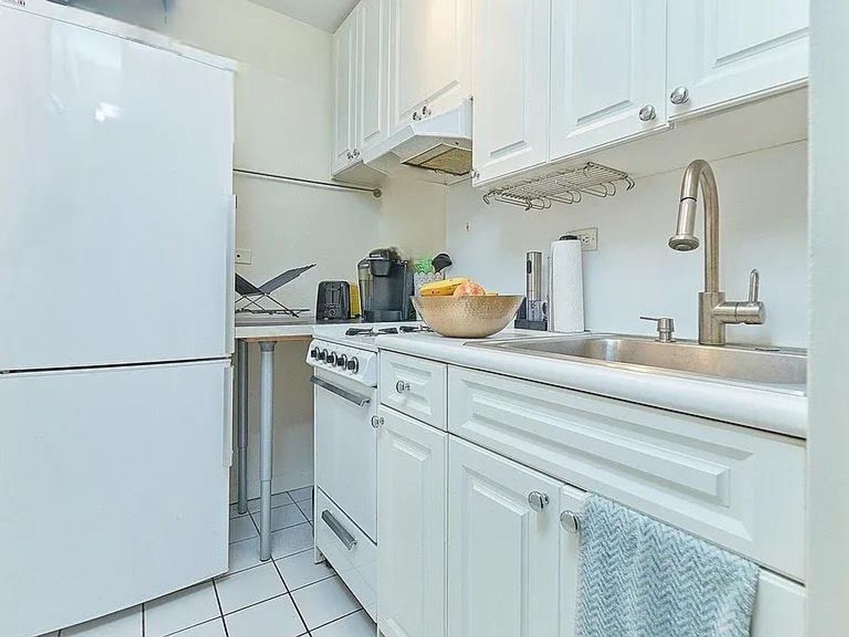 Photo for  The Townsley  - 245 EAST 35 STREET Cooperative in Murray Hill, Manhattan