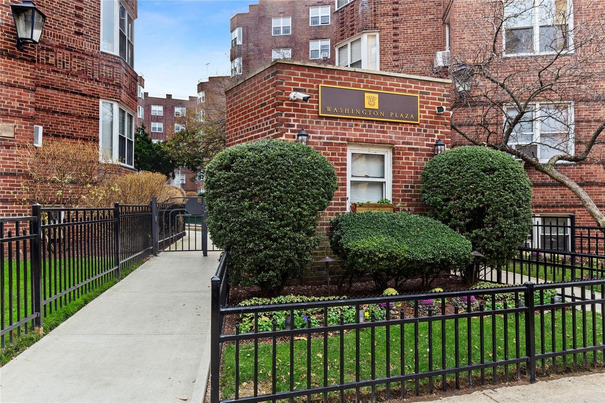 Photo for Washington Plaza - 73-12 35 AVENUE Cooperative in Jackson Heights, Queens