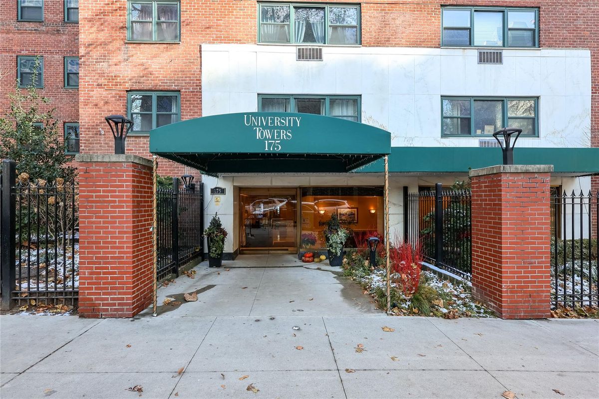 Photo for University Towers - 175 WILLOUGHBY STREET Cooperative in Downtown Brooklyn, Brooklyn