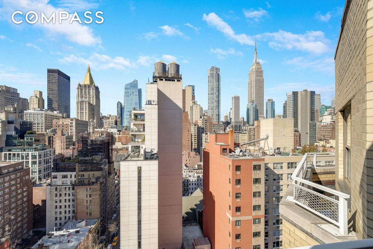 Photo for The Chesapeake House - 407 3 AVENUE Cooperative in Kips Bay, Manhattan