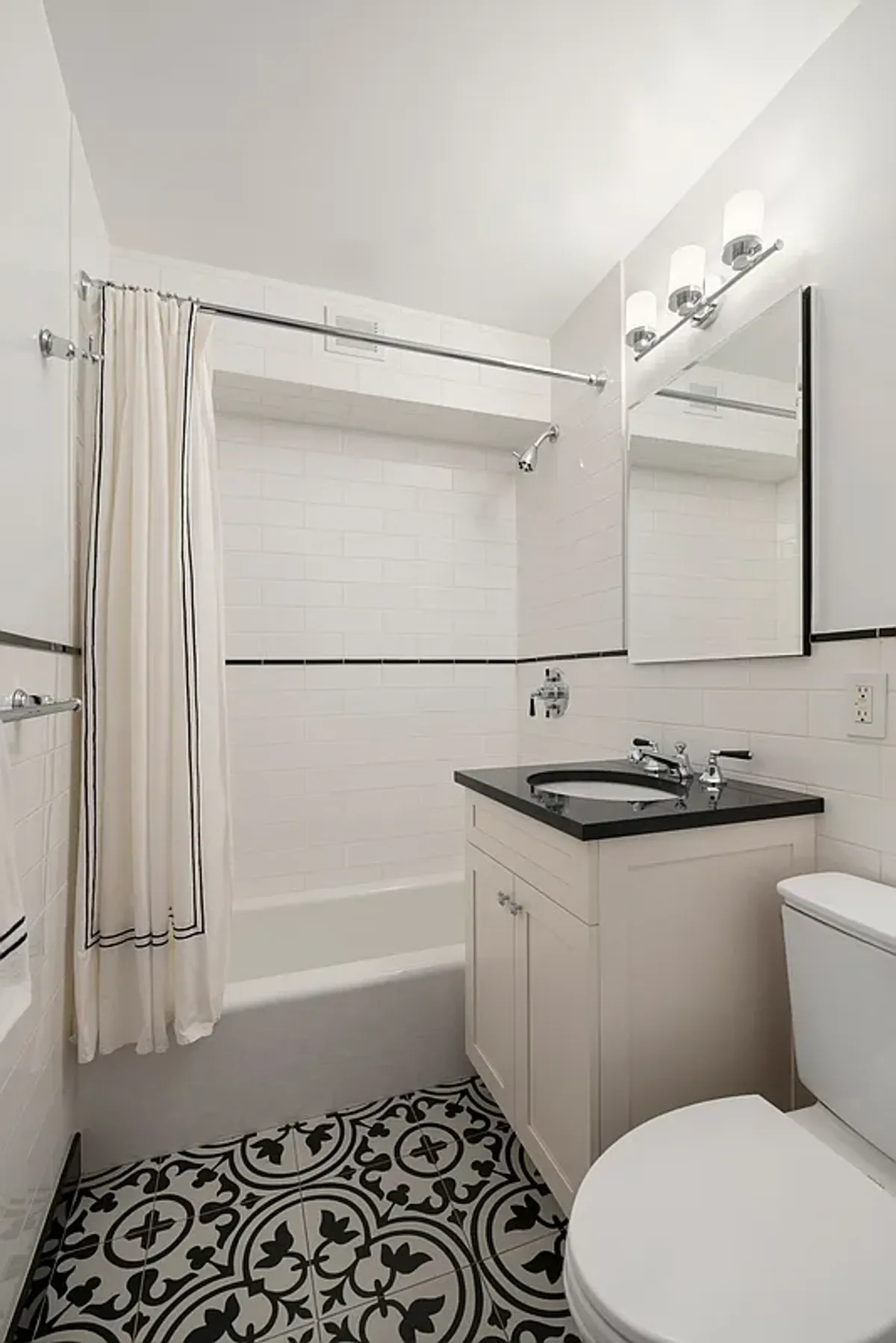 Photo for  Eton House  - 345 EAST 81 STREET Cooperative in Upper East Side, Manhattan