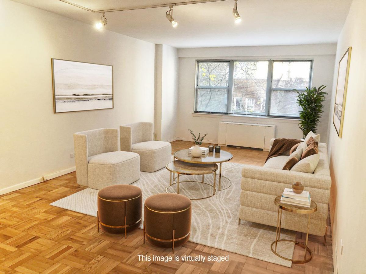 Photo for  The Warren House Condominium  - 155 East 34th Street Condominium in Murray Hill, Manhattan