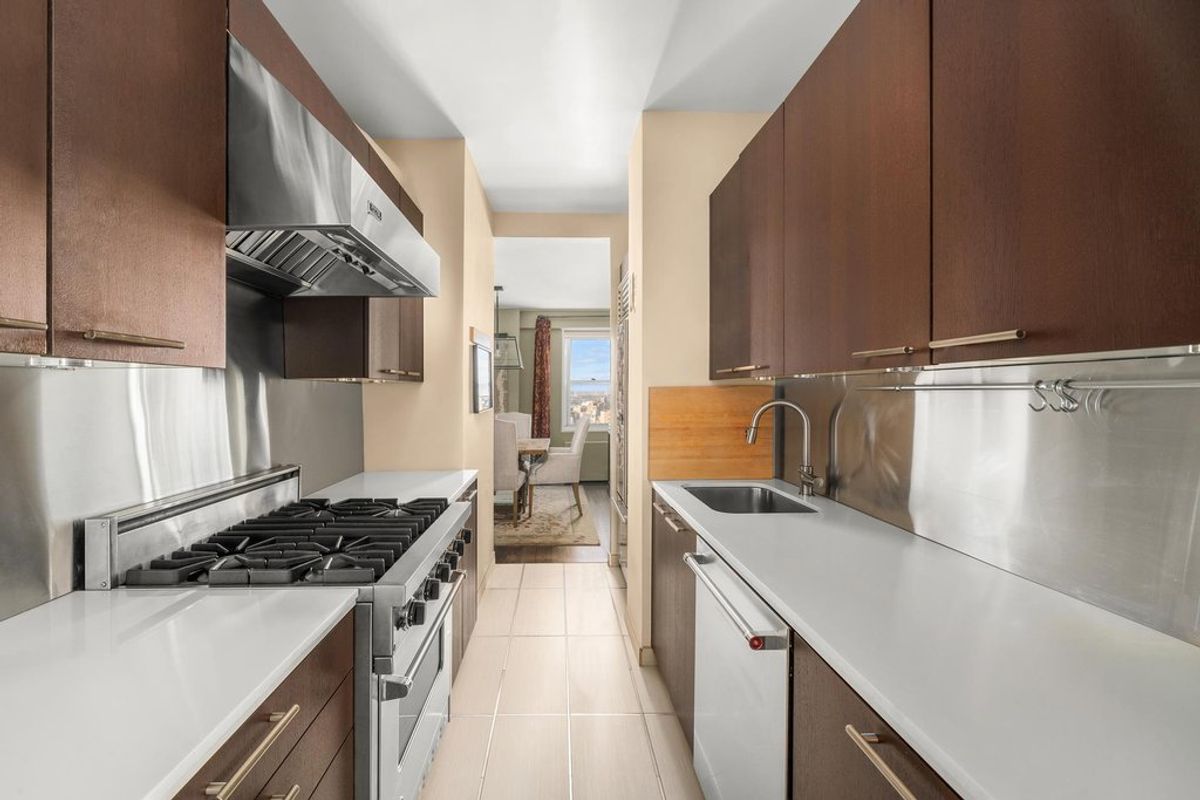 Photo for Georgetown Plaza - 60 EAST 8 STREET Condominium in Noho, Manhattan