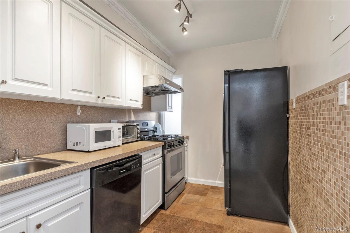 Photo for Lane Towers - 107-40 Queens Boulevard Condominium in Forest Hills, Queens