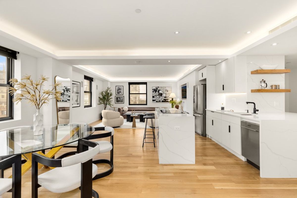 Photo for JW Marriott Essex House - 160 Central Park South Condominium in Midtown, Manhattan