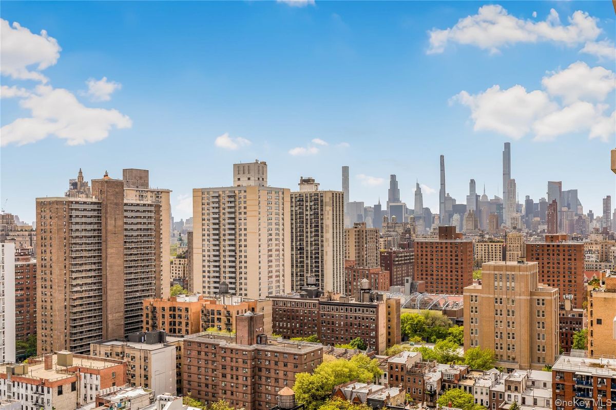 Photo for  175 W 95th Street  - 169 WEST 95 STREET Condominium in Upper West Side, Manhattan