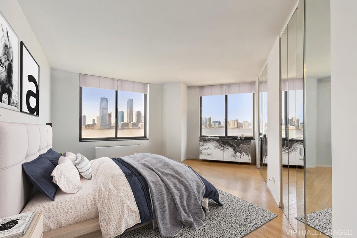 Photo for Liberty Terrace - 380 Rector Place Condominium in Battery Park City, Manhattan