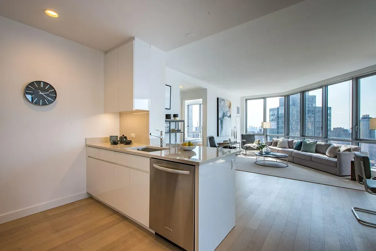 Photo for One Sixty Madison - 160 Madison Avenue Condominium in Midtown, Manhattan