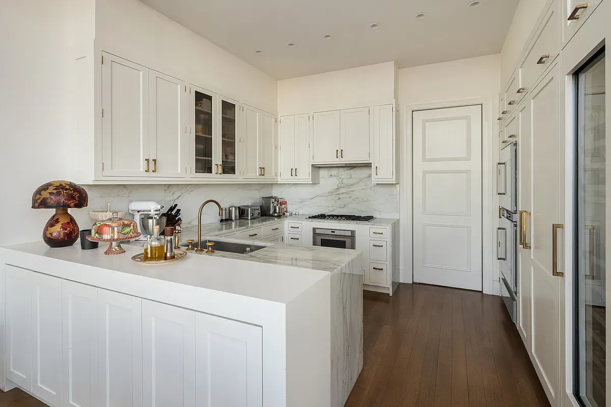 Photo for Four Seasons Private Residences - 99 CHURCH STREET Condominium in Tribeca, Manhattan