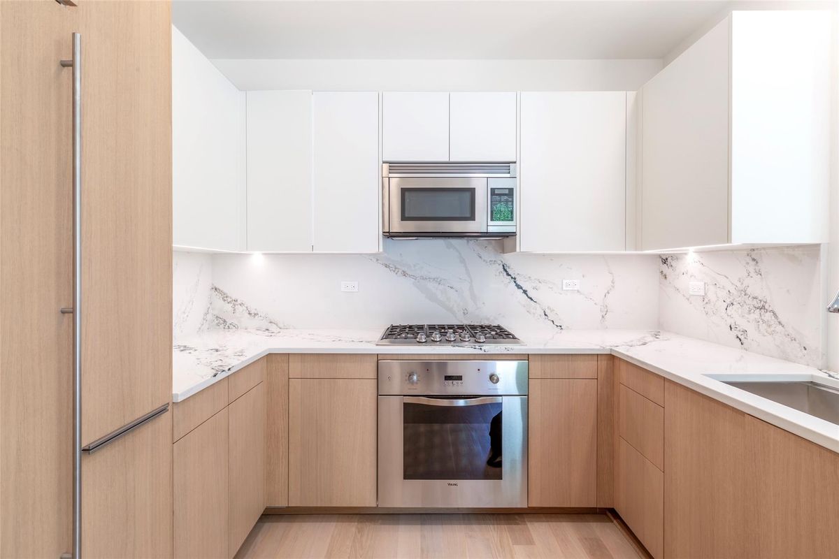Photo for  The Alexander  - 250 EAST 49 STREET Condominium in Midtown East, Manhattan