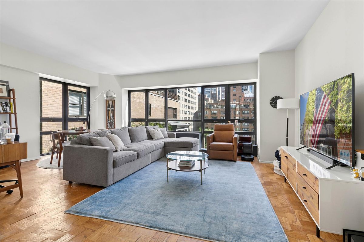 Photo for  The St. James's Tower  - 415 EAST 54 STREET Condominium in Midtown East, Manhattan