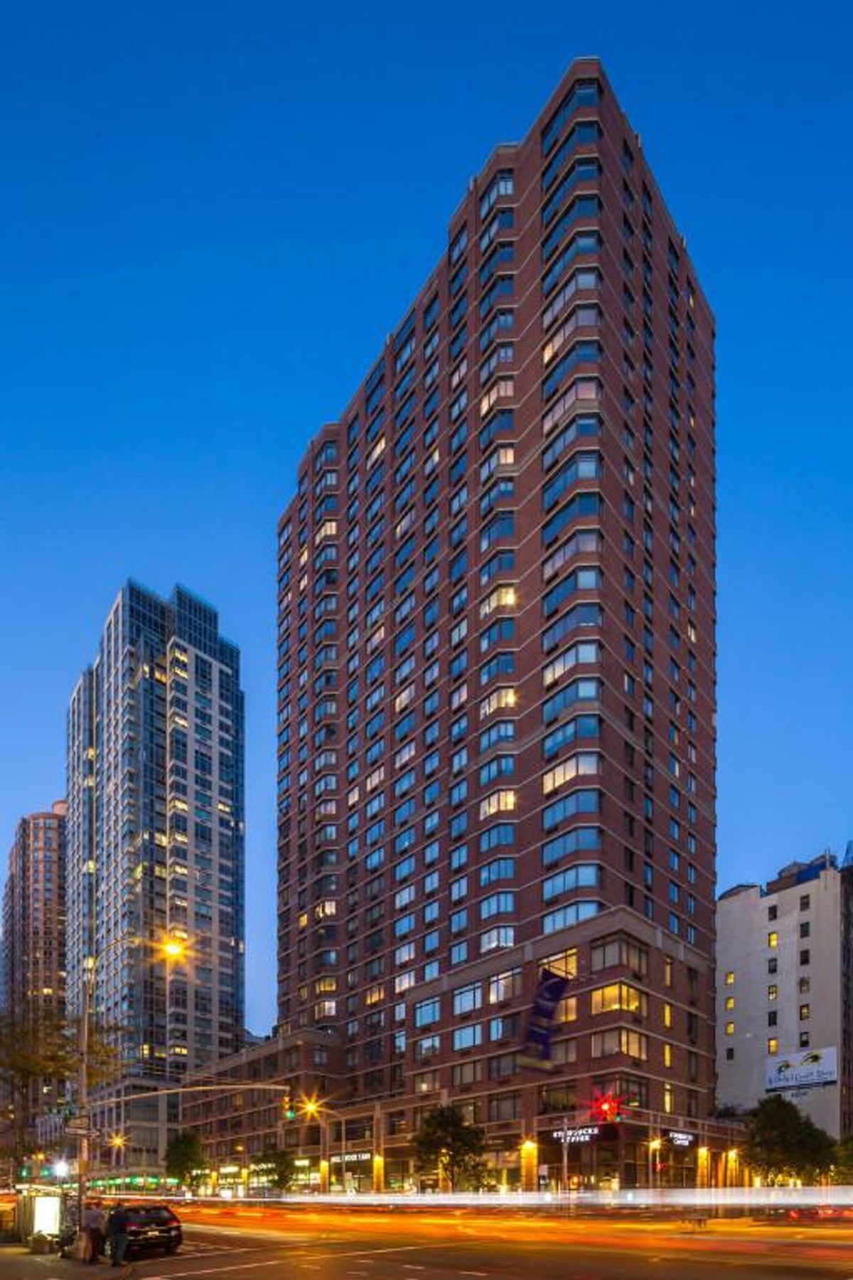 Photo for The Vanguard Chelsea - 77 West 24th Street Rental Building in Flatiron, Manhattan