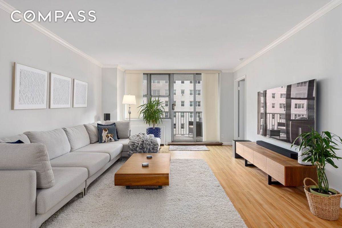Photo for 444 East 86th Street - 444 East 86th Street Cooperative in Upper East Side, Manhattan