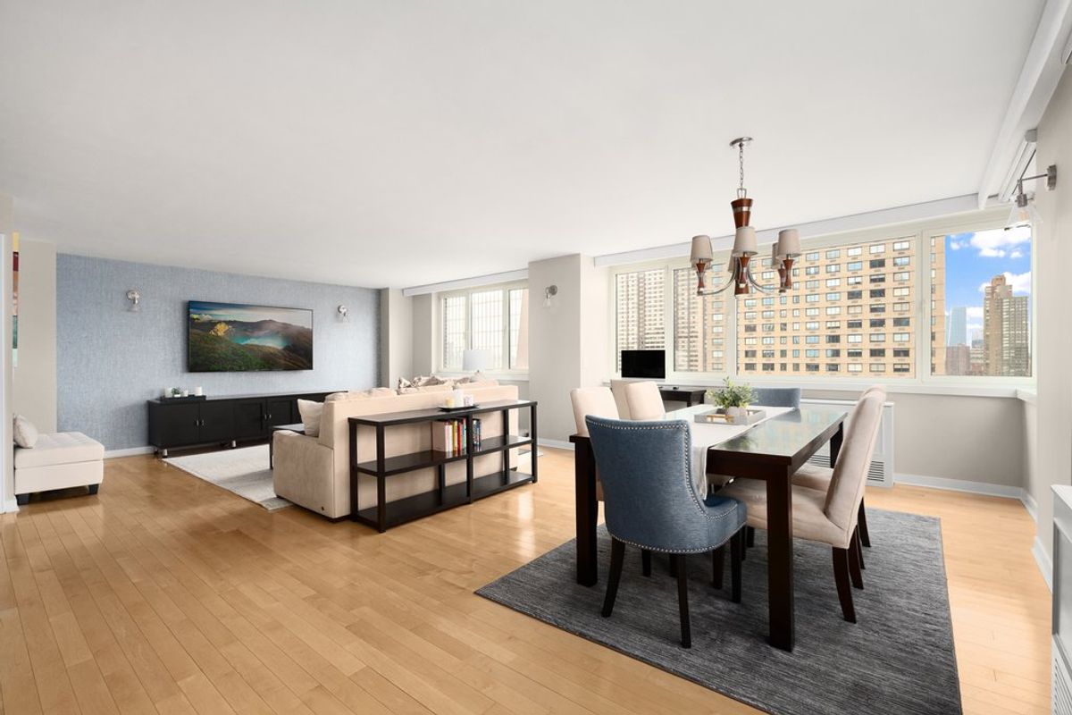Photo for 45 West 67th Street - 45 West 67th Street Condominium in Upper West Side, Manhattan