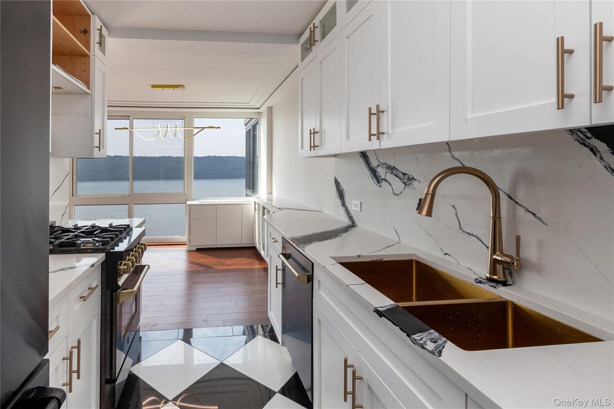 Photo for La Rive - 2521 Palisade Ave Condominium in Spuyten Duyvil, Bronx