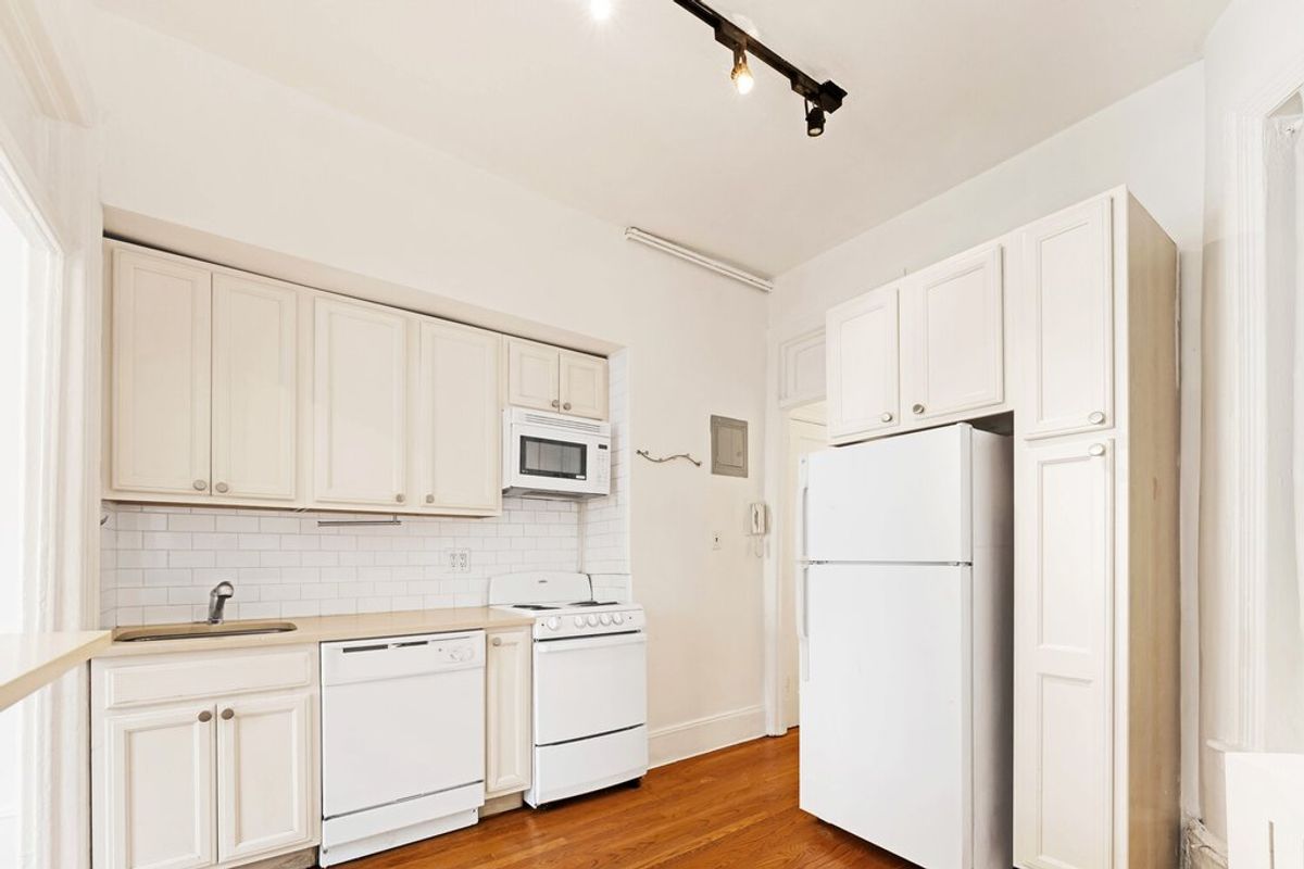 Photo for 192 BLEECKER STREET - 192 BLEECKER STREET Cooperative in Greenwich Village, Manhattan