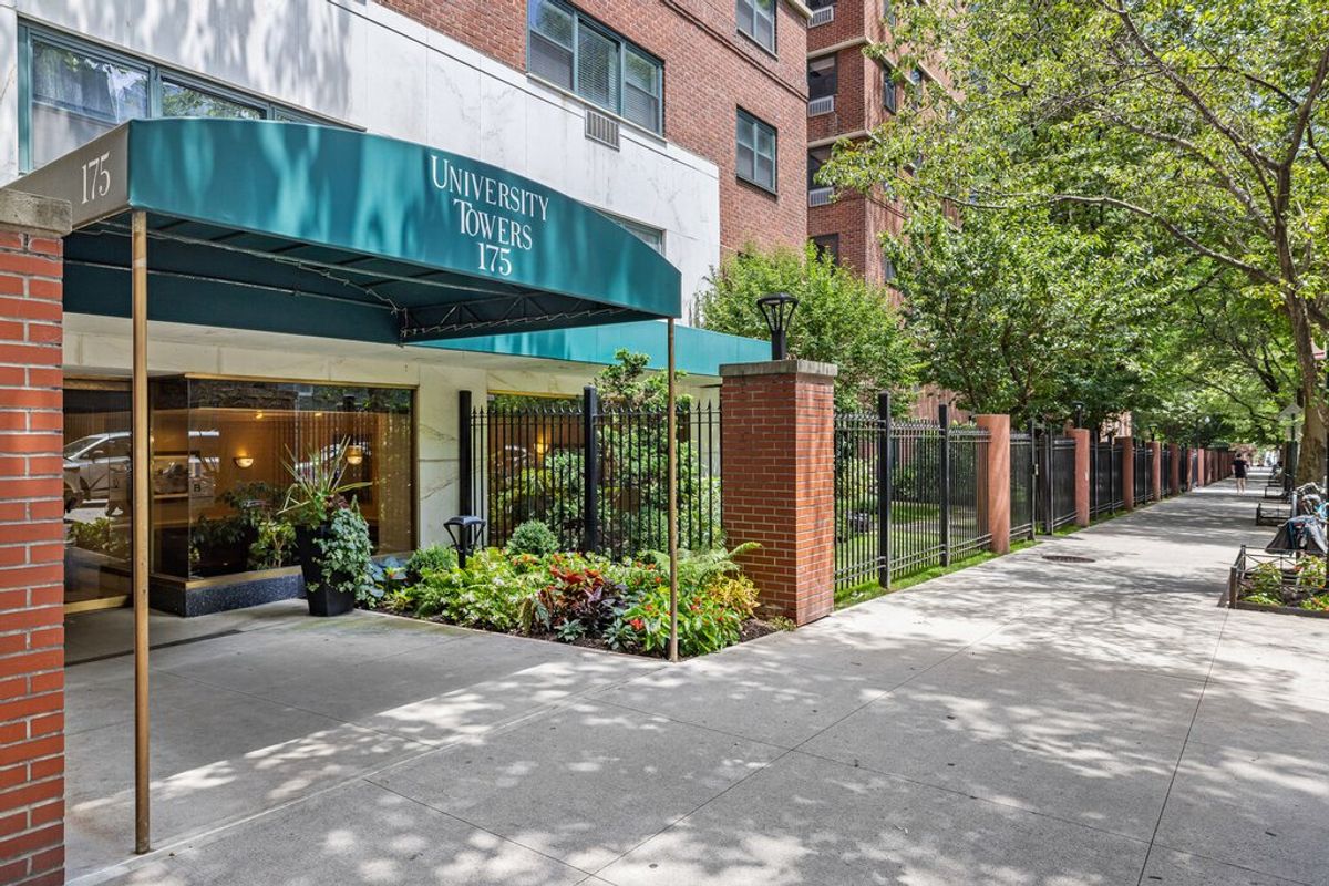Photo for University Towers - 175 WILLOUGHBY STREET Cooperative in Downtown Brooklyn, Brooklyn