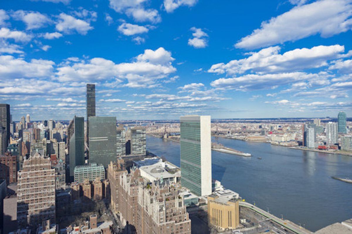 Photo for The Corinthian - 330 East 38th Street Condominium in Murray Hill, Manhattan