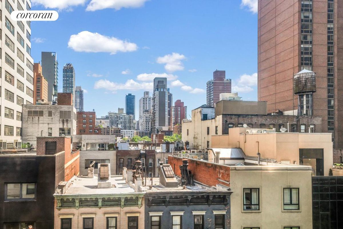 Photo for Harridge House - 225 East 57th Street Condominium in Midtown East, Manhattan
