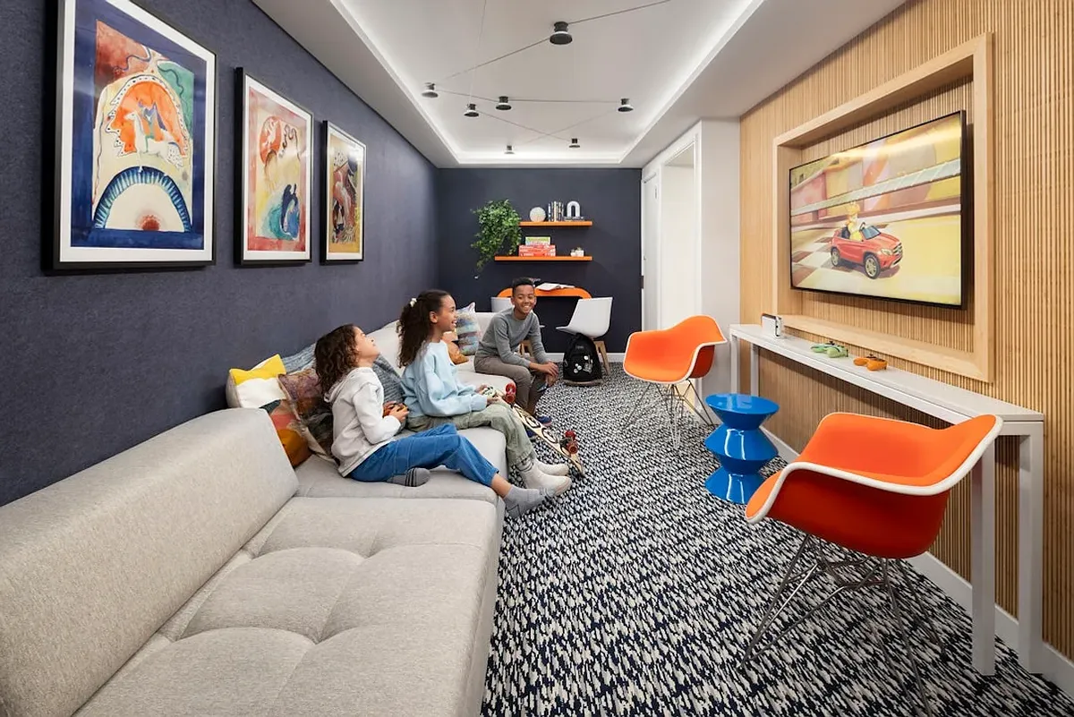 Photo for  393 West End Avenue  - 393 WEST END AVENUE Condominium in Upper West Side, Manhattan
