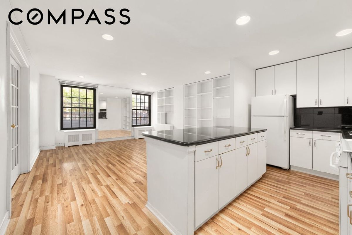 Photo for 1 5th Avenue - 1 Fifth Avenue Cooperative in Greenwich Village, Manhattan