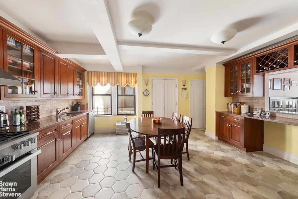 Photo for 40 WEST 77 STREET - 40 WEST 77 STREET Cooperative in Upper West Side, Manhattan