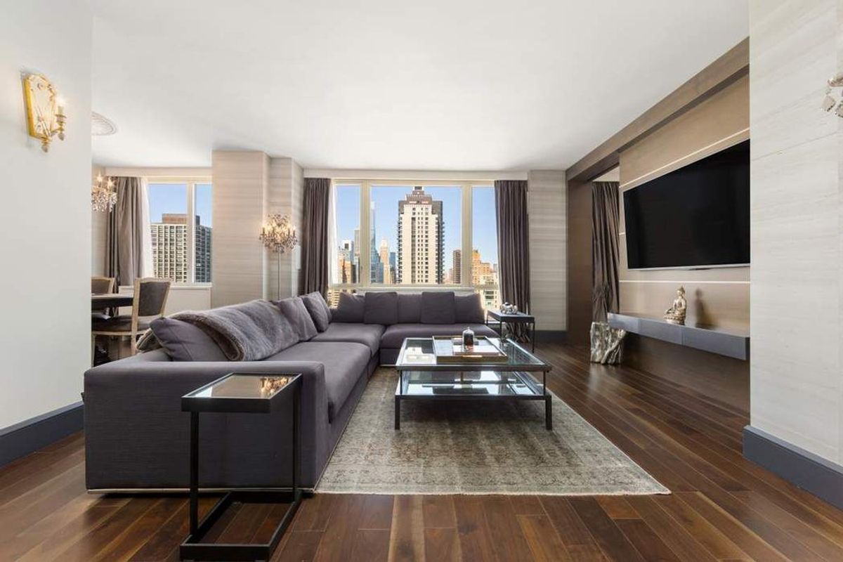 Photo for Bridge Tower Place - 401 East 60th Street Condominium in Upper East Side, Manhattan