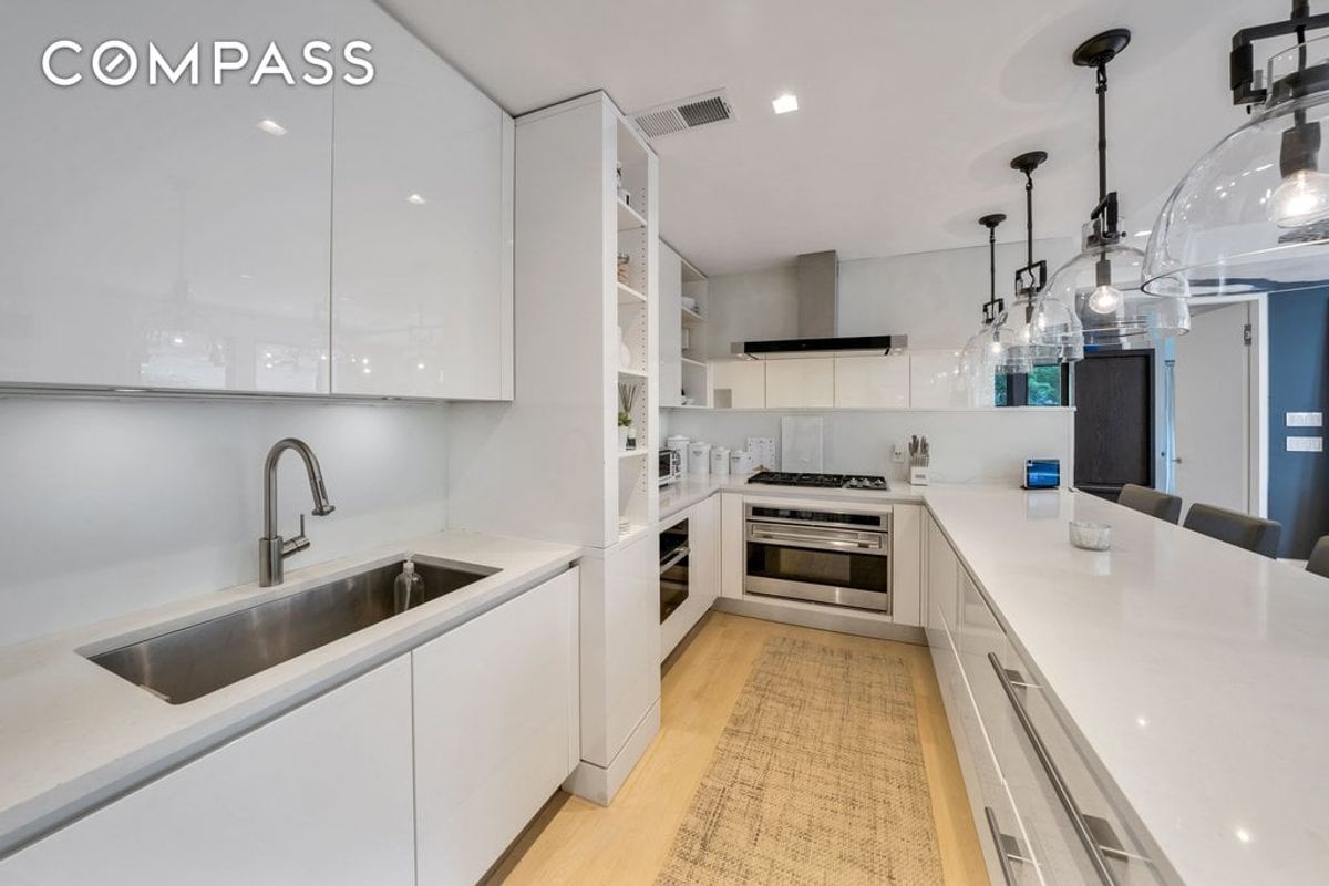 Photo for  67 Park Avenue  - 67 PARK AVENUE Cooperative in Murray Hill, Manhattan