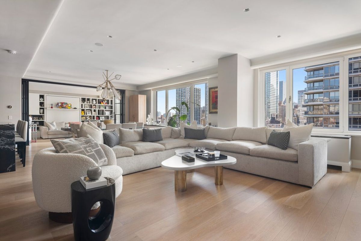 Photo for 200 East 62nd Street - 200 East 62nd Street Condominium in Upper East Side, Manhattan