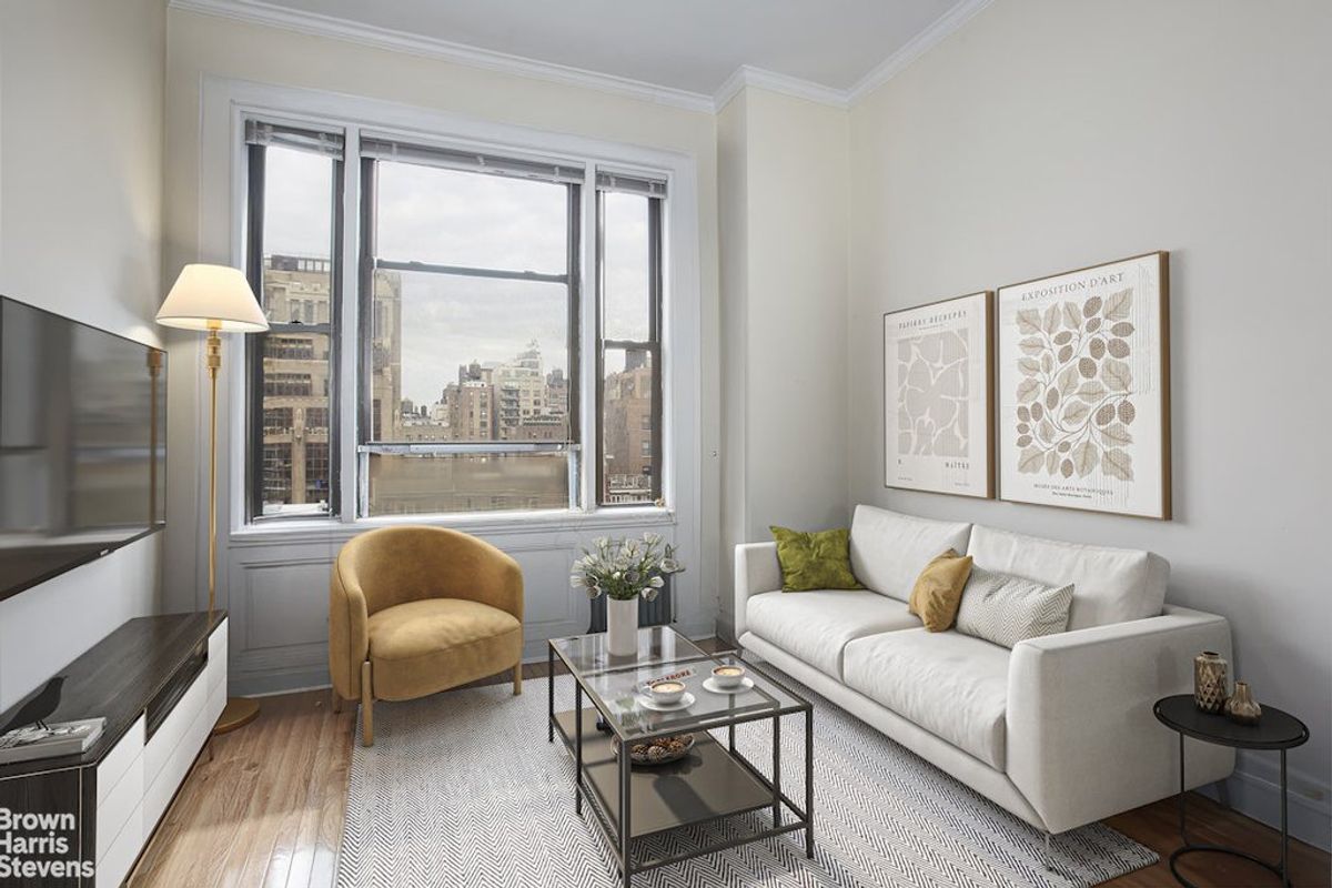 Photo for Lincoln Spencer Apartments - 140 West 69th Street Cooperative in Upper West Side, Manhattan