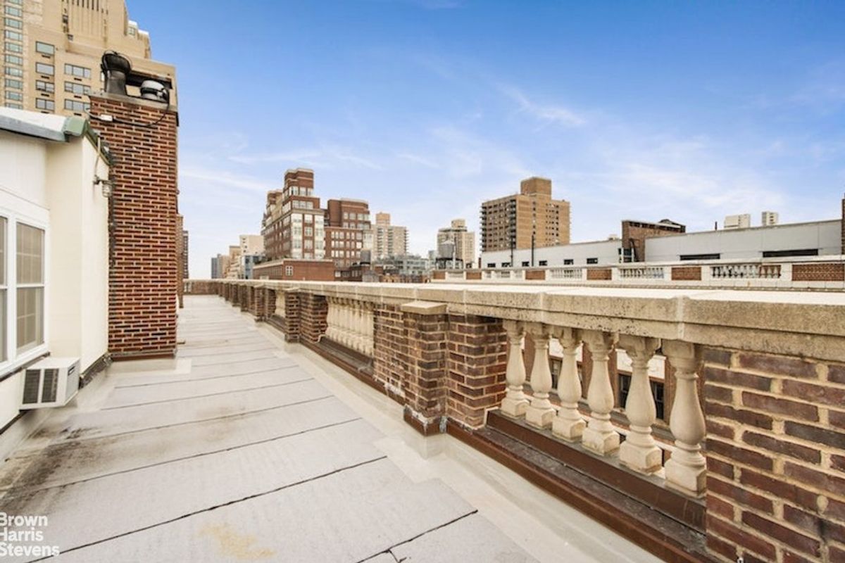 Photo for 1060 Park Avenue - 1060 Park Avenue Cooperative in Upper East Side, Manhattan
