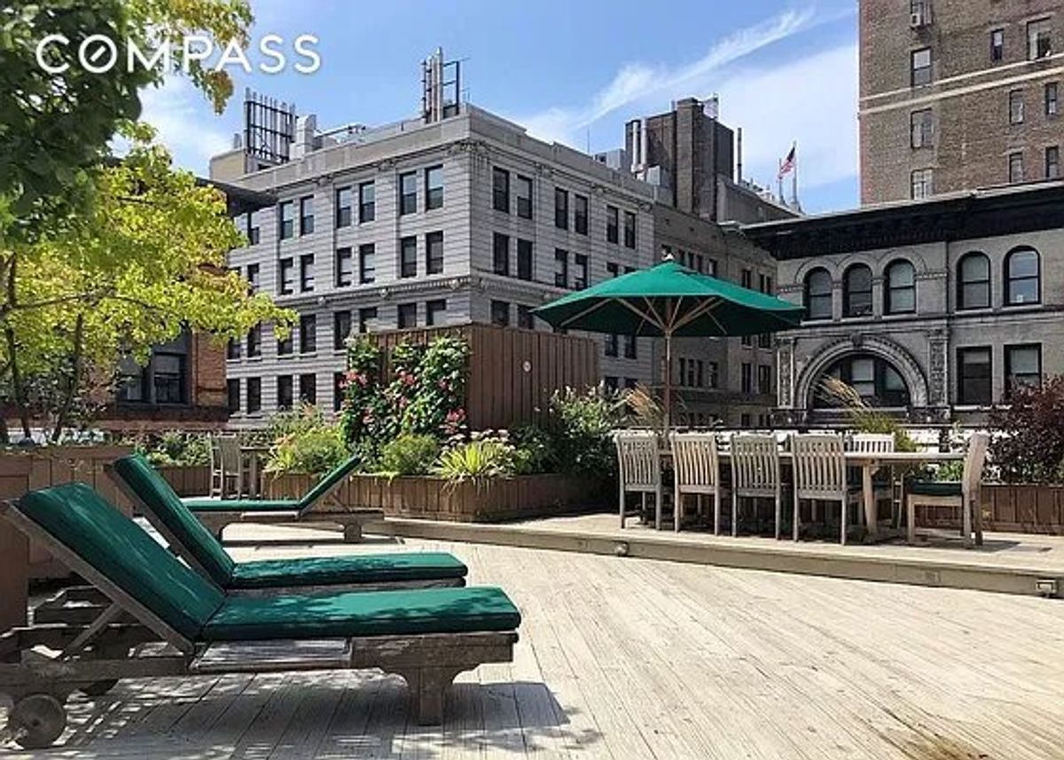 Photo for Waverly Mews - 15 WAVERLY PLACE Cooperative in Greenwich Village, Manhattan