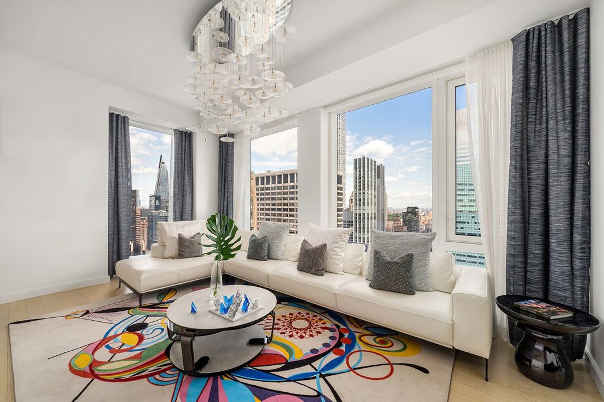 Photo for The Centrale - 138 East 50th Street Condominium in Turtle Bay, Manhattan