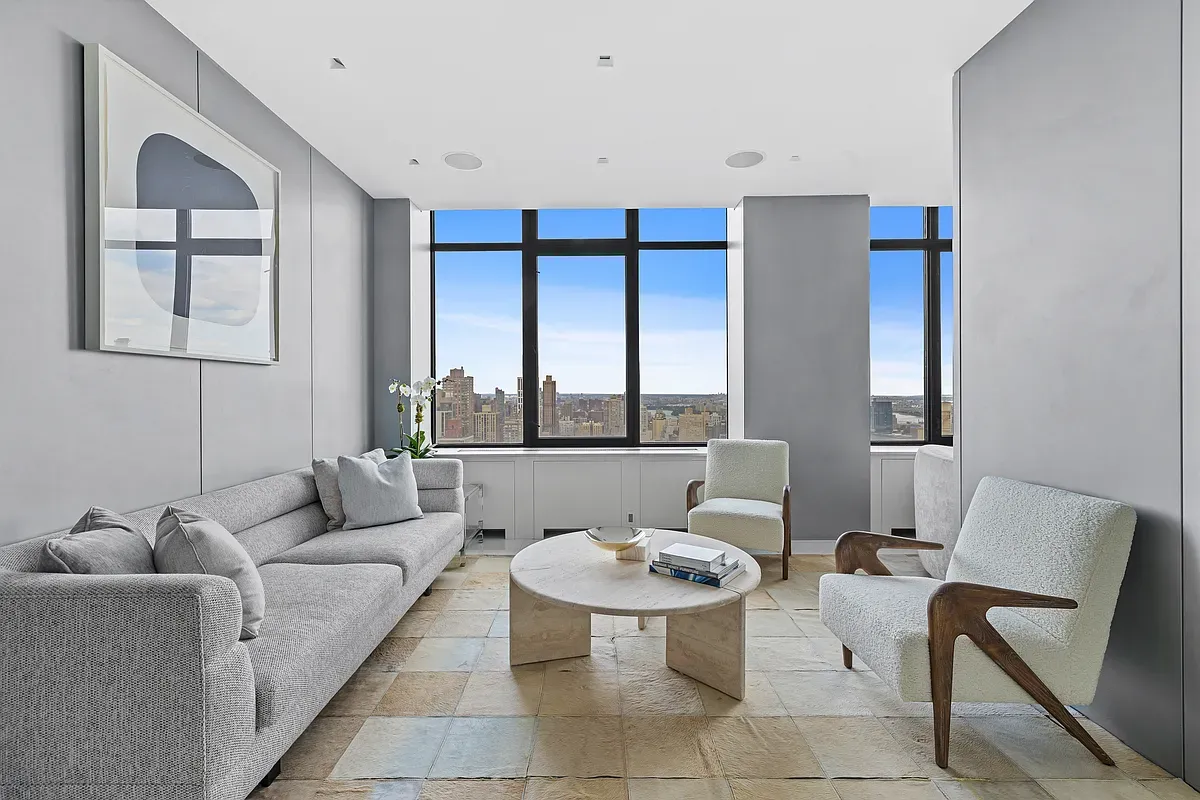 Photo for The Oxford - 422 EAST 72 STREET Condominium in Upper East Side, Manhattan