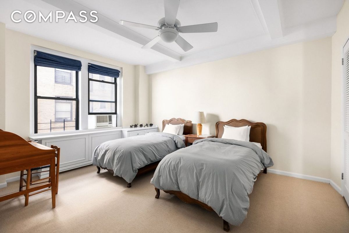 Photo for 33 Riverside Drive - 33 RIVERSIDE DRIVE Cooperative in Upper West Side, Manhattan