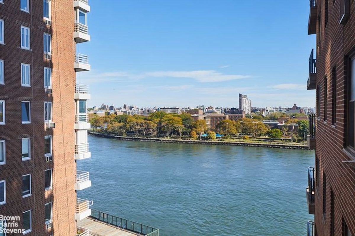 Photo for Riverview South - 55 East End Avenue Cooperative in Upper East Side, Manhattan