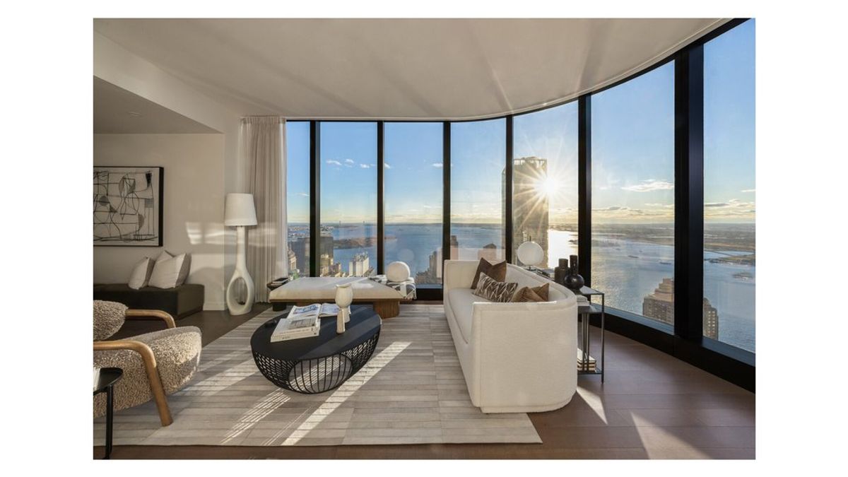 Photo for The Greenwich - 125 Greenwich Street Condominium in Financial District, Manhattan