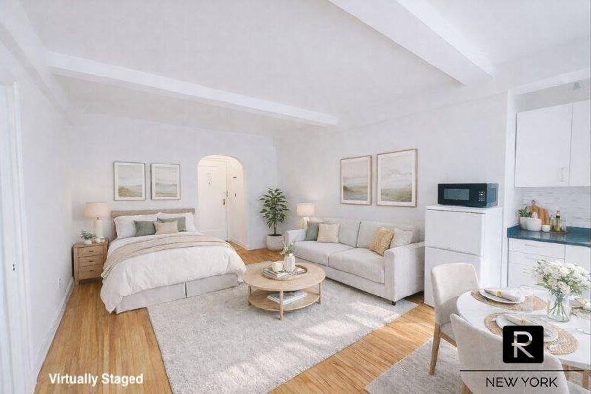 Photo for 339 East 58th Street - 339 East 58th Street Cooperative in Midtown East, Manhattan