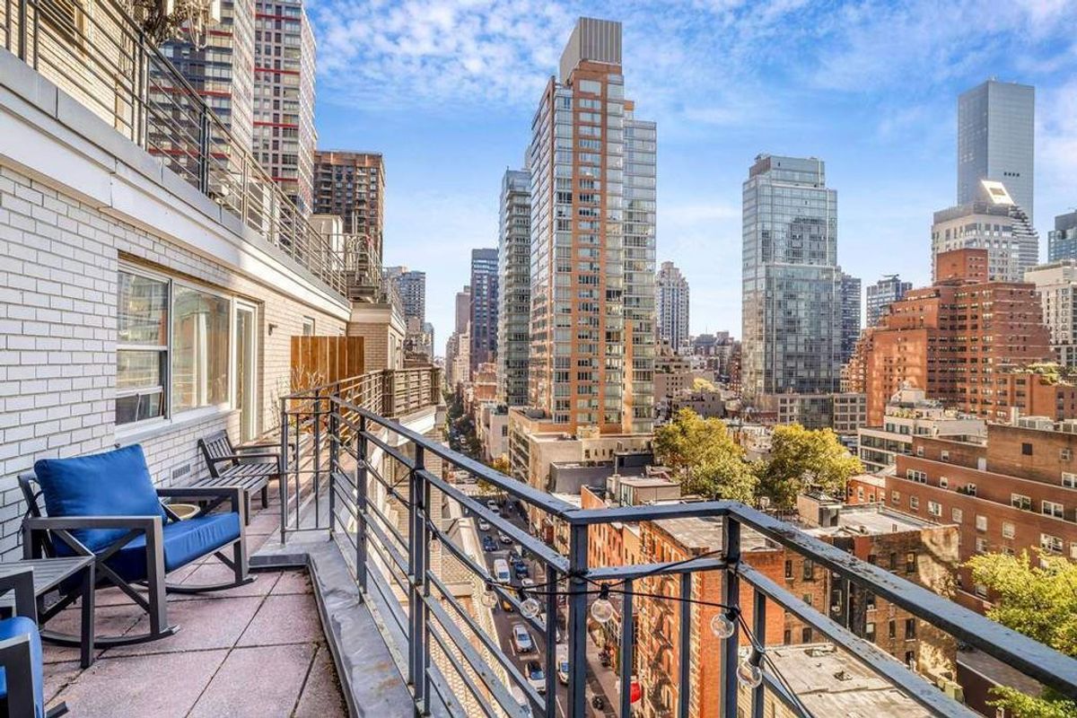 Photo for The Hawthorne - 211 East 53rd Street Condominium in Midtown East, Manhattan