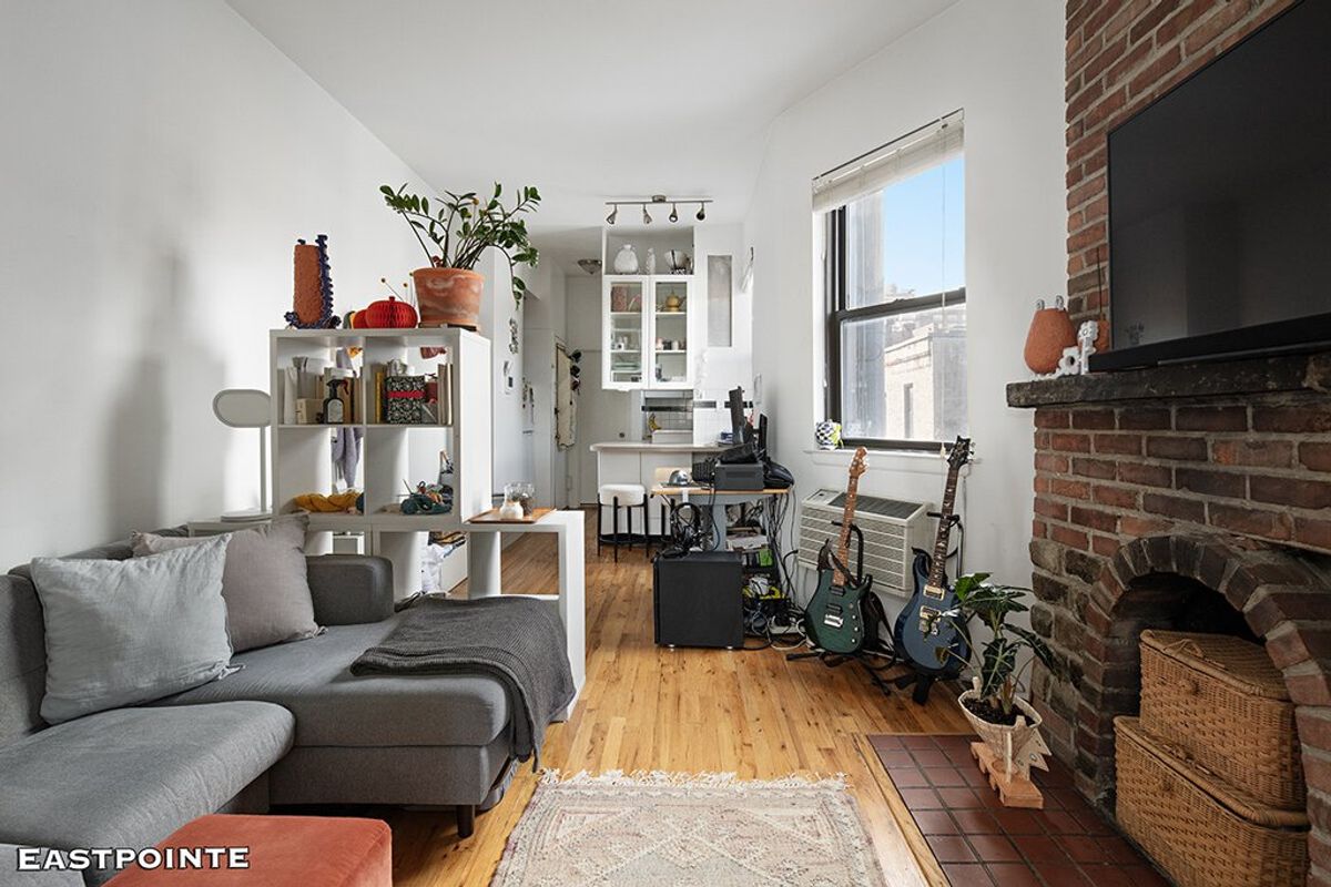 Photo for 252 West 20th Street - 252 West 20th Street Cooperative in Chelsea, Manhattan