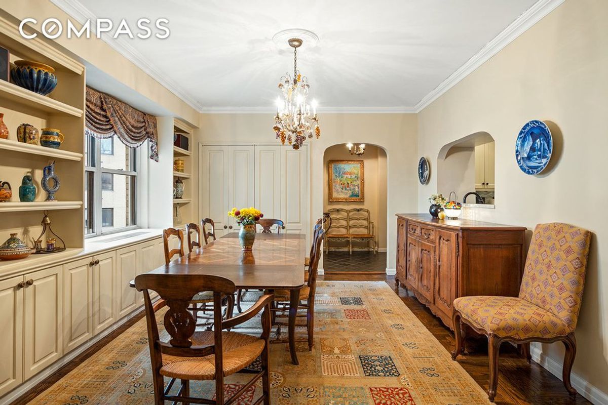 Photo for 200 East End Avenue - 200 EAST END AVENUE Cooperative in Upper East Side, Manhattan