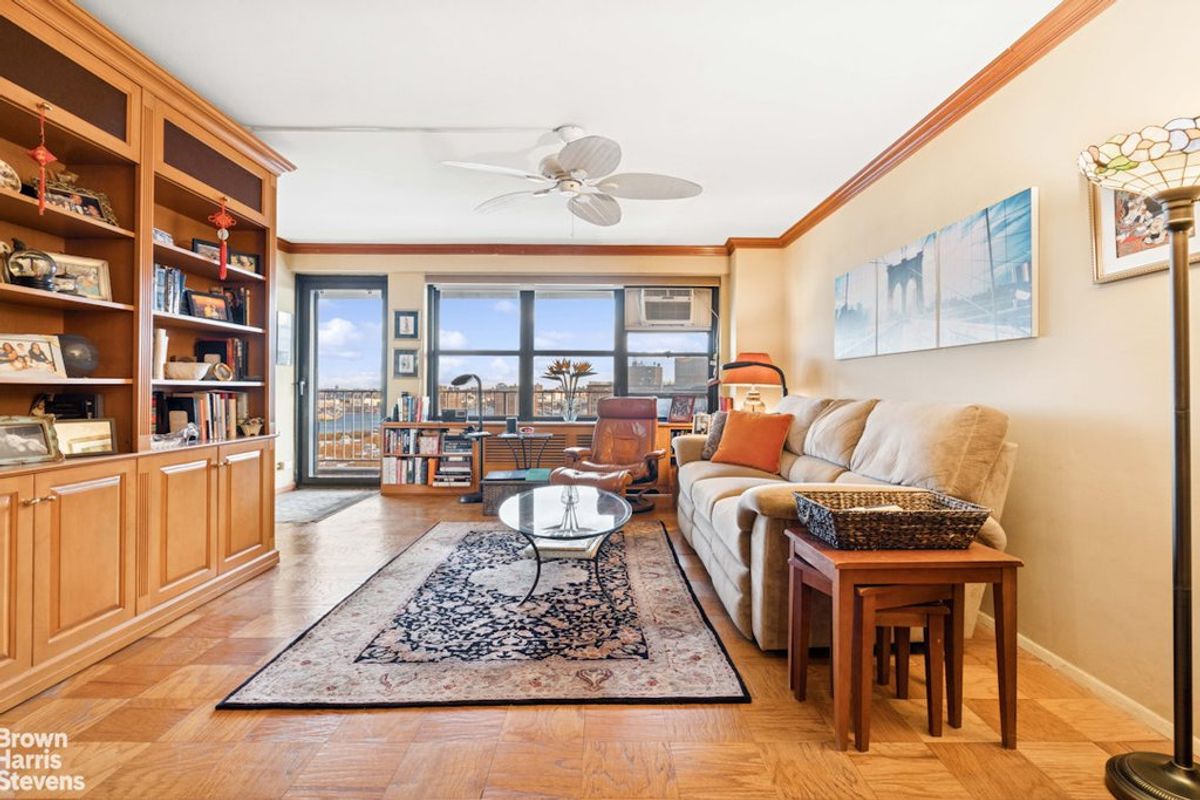 Photo for American Thread Building - 260 West Broadway Condominium in Tribeca, Manhattan