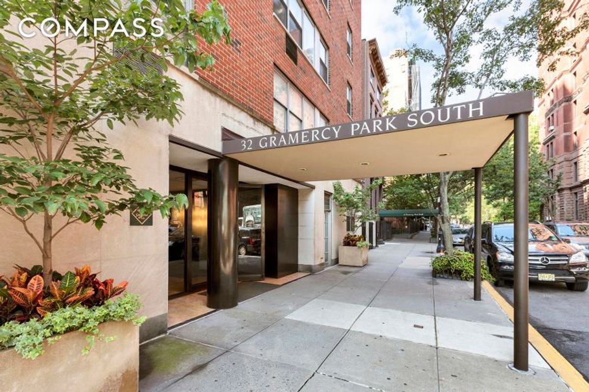 Photo for 32 Gramercy Park South - 230 3 AVENUE Cooperative in Gramercy Park, Manhattan