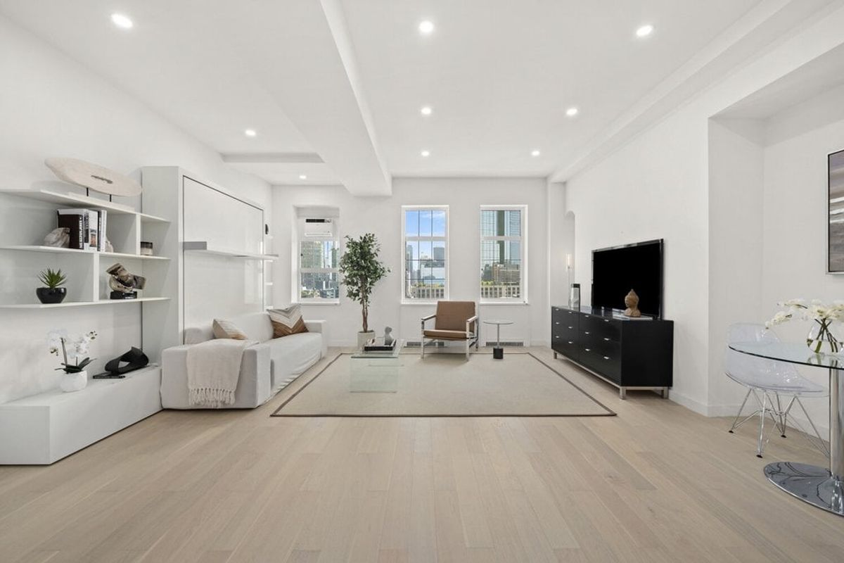 Photo for London Terrace Towers - 470 West 23rd Street Condominium in Chelsea, Manhattan