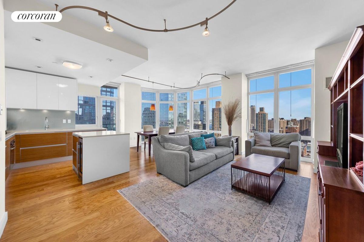 Photo for Element - 555 West 59th Street Condominium in Midtown West, Manhattan