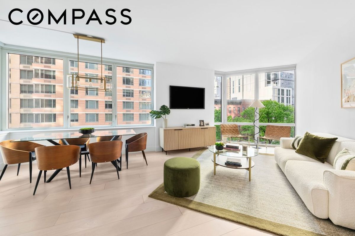 Photo for The Charleston - 225 East 34th Street Condominium in Murray Hill, Manhattan